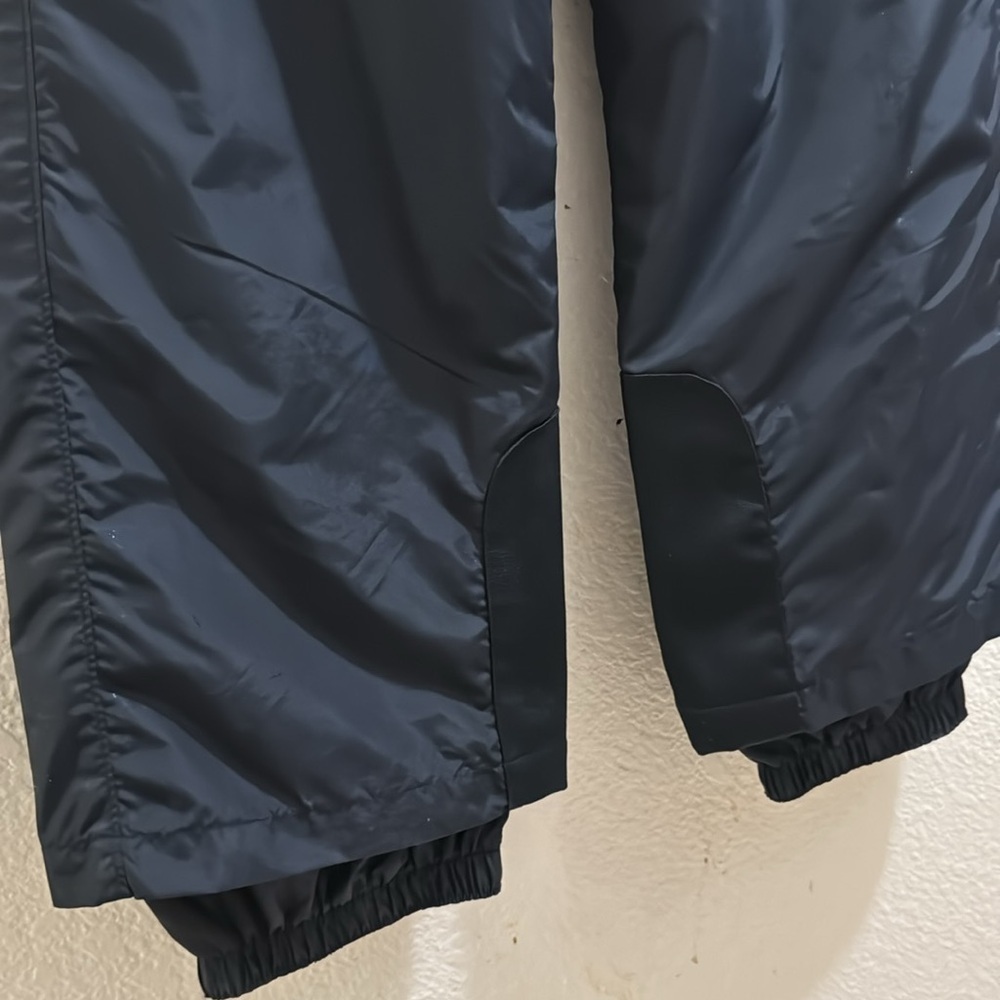 Columbia Sportswear Company black cargo pants size small!! - Picture 6 of 10